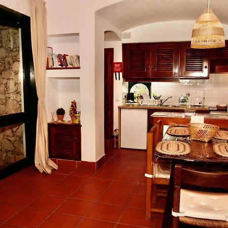 Villa Jacaranda - 550M From The Beach - Free Wifi - By Bedzy Албуфейра Екстериор снимка